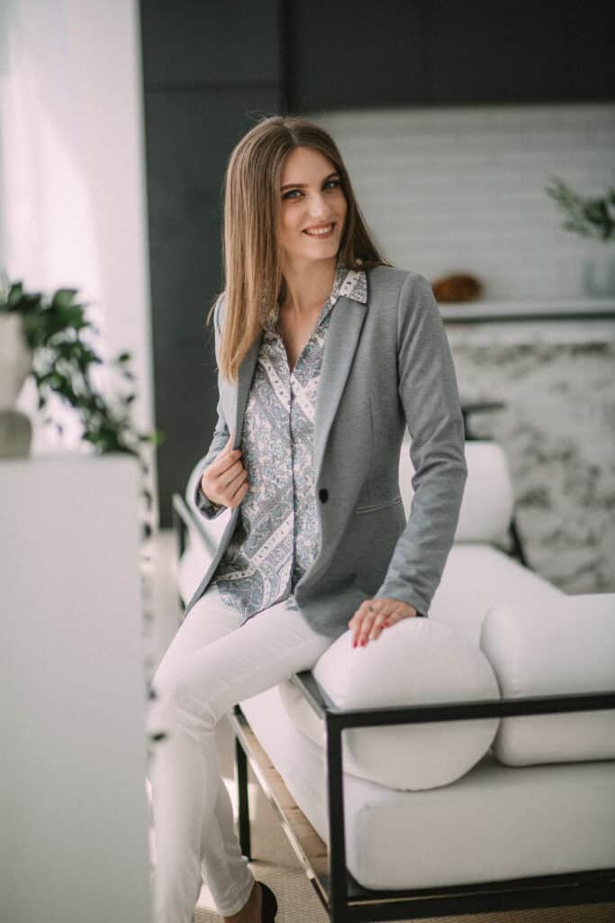 Elena Nastoyashchaya, psicóloga en Gijón. Consulta de psicología.